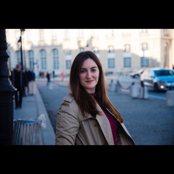 Meet your Posher, Laura - Picture 2 of 2